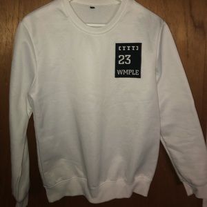 Sweatshirt